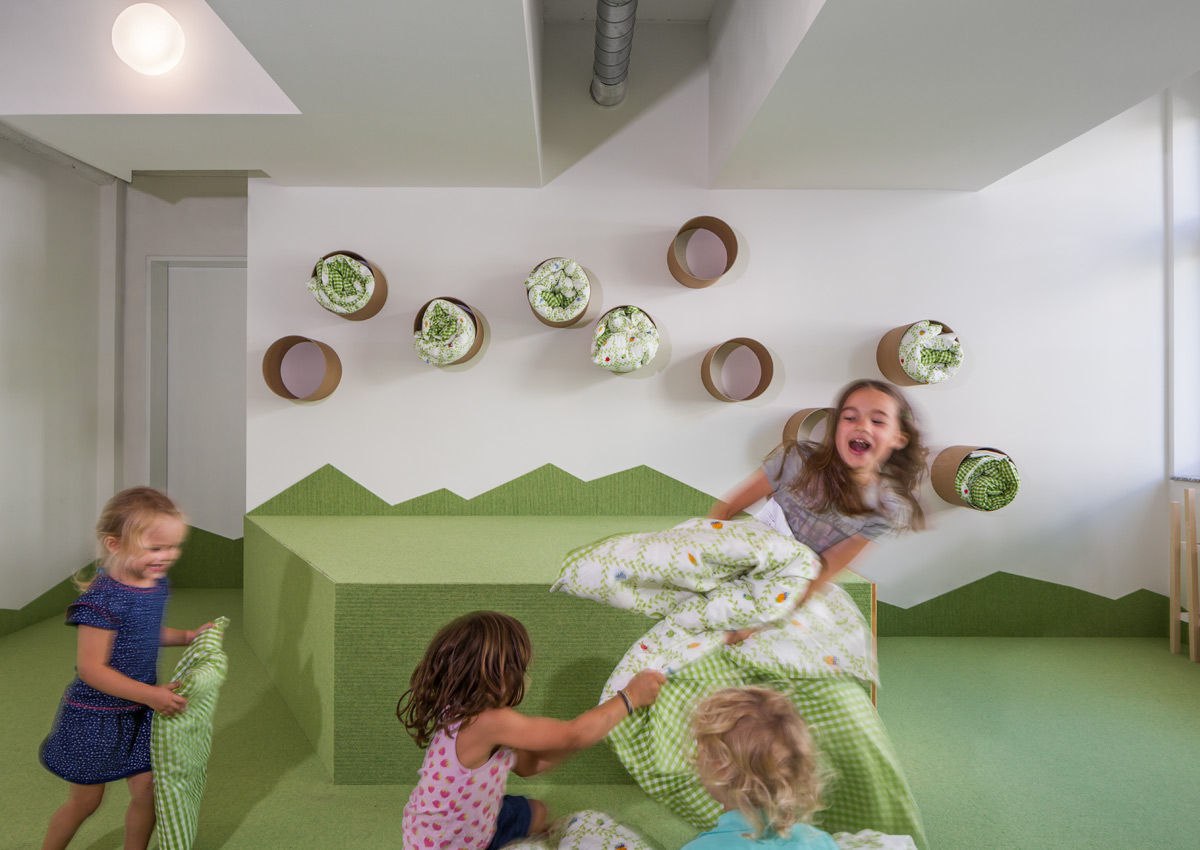 baukind | Kita Loftschloss Berlin – Schlafpodest berlin – Daycare Centre Loftschloss Berlin - Mattress platform